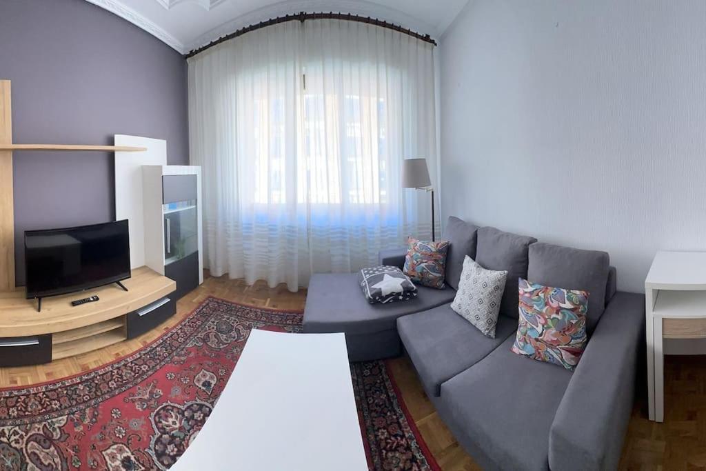 Comodo Y Centrico Apto. En Gijón Exteriör bild
