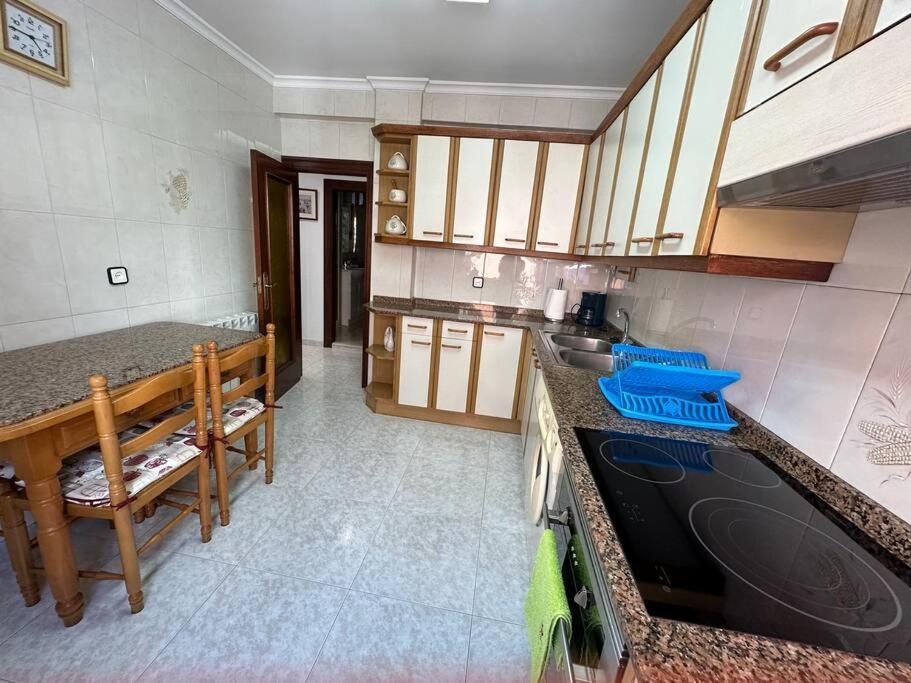 Comodo Y Centrico Apto. En Gijón Exteriör bild